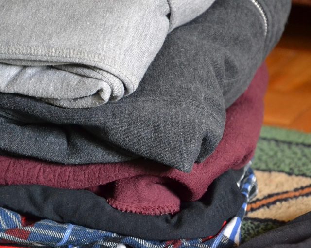 Oddaj niepotrzebne ubrania - zbiórka odpadów tekstylnych w Tychach od 15 września!