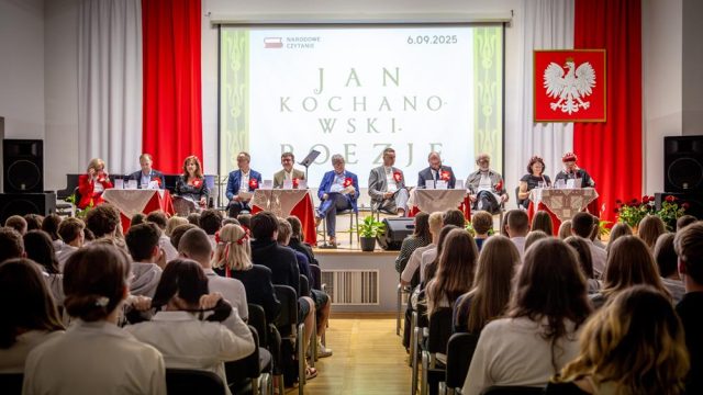 Narodowe Czytanie Kochanowskiego w Zespole Szkół nr 1 w Tychach