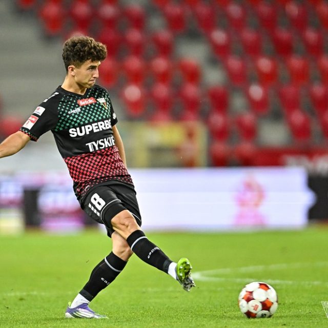 Derby po latach: GKS Tychy przegrywa z Polonią Bytom 1:2