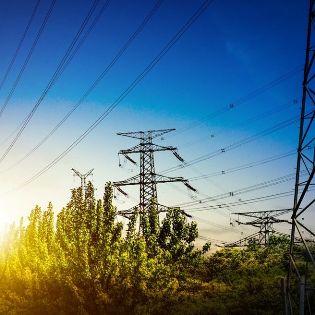 Tyskie jednostki zaoszczędzą ponad 9,8 mln zł na energii elektrycznej w 2026 roku