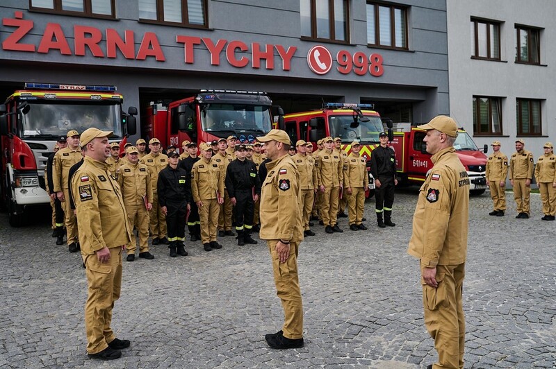 Awanse w PSP Tychy – nowi dowódcy Jednostki Ratowniczo-Gaśniczej