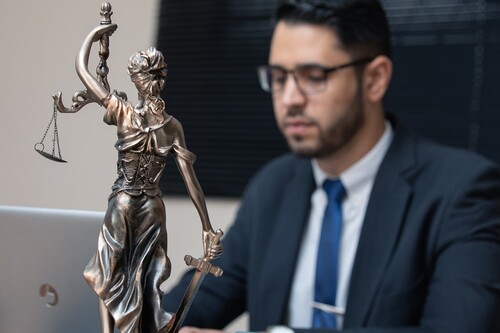 Darmowa pomoc prawna w Tychach – 5 punktów i nowa lista instytucji
