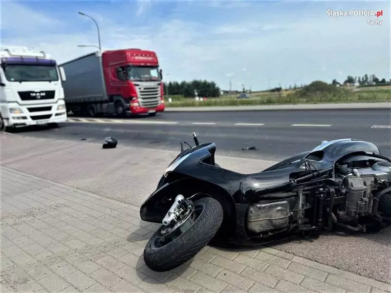 Doszło do zderzenia z udziałem motocyklisty w Tychach!