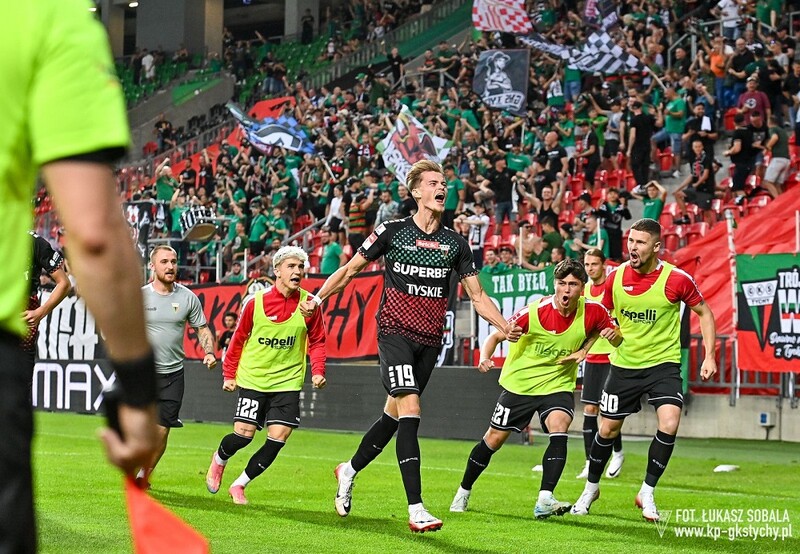GKS Tychy wygrywa z Miedzią Legnica 4:3 w emocjonującym meczu