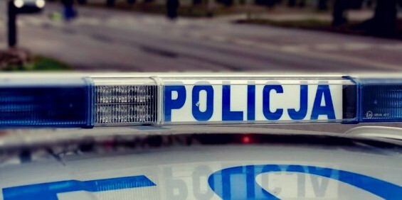 Nadmierna prędkość główną przyczyną wypadków. Policjanci apelują: Kierowco! Zwolnij i Żyj!