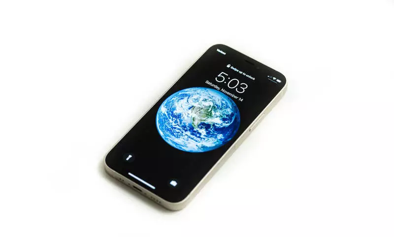 Najpopularniejsze iPhone'y z serii mini