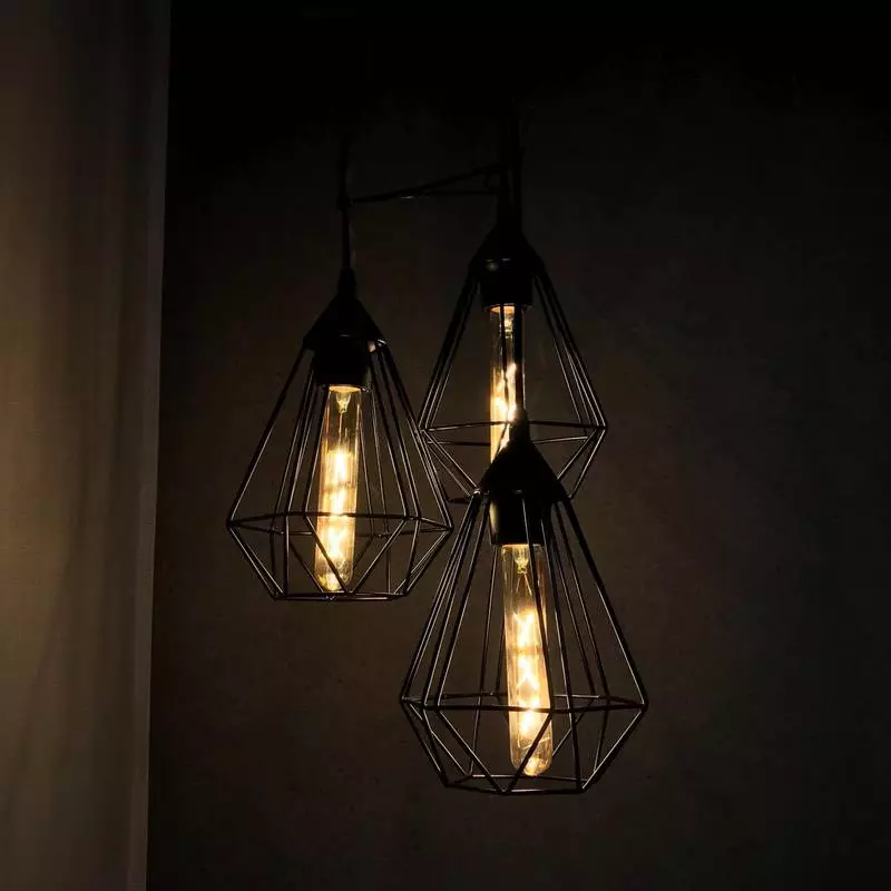Nowoczesne lampy wiszące - jak wybrać spośród dostępnych modeli?