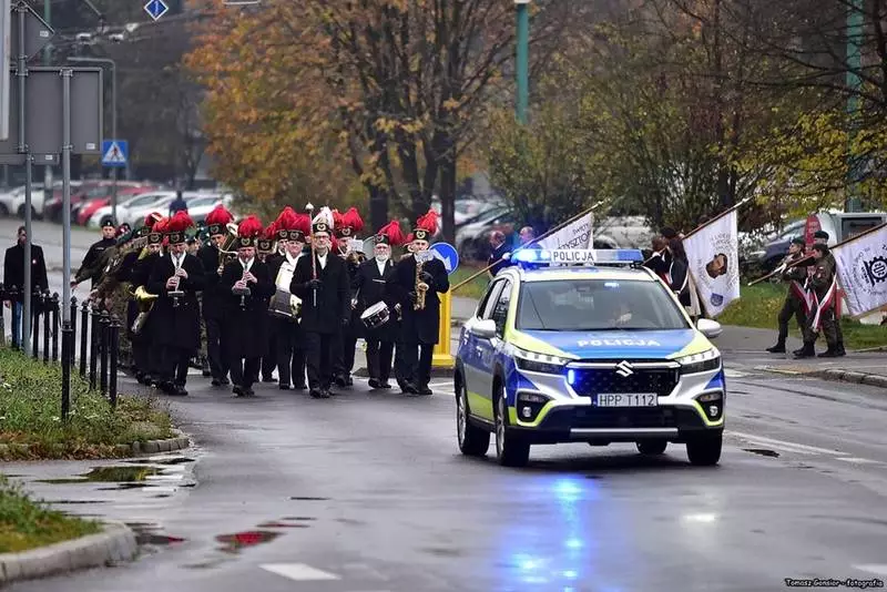 Obchody Dnia Niepodległości pod okiem mundurowych w Tychach