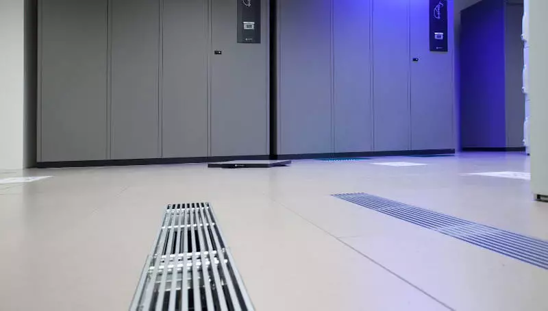 Podłogi podniesione w serwerowni