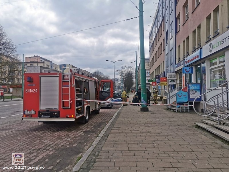 Policjanci uratowali życie 54-latkowi z rozległym urazem głowy