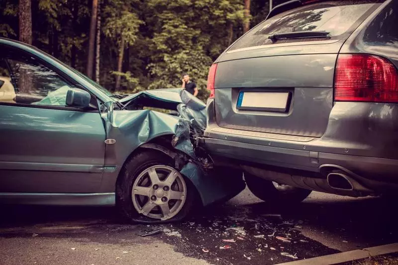 Poszukiwani świadkowie kolizji w Tychach – pomóż policji w dochodzeniu!