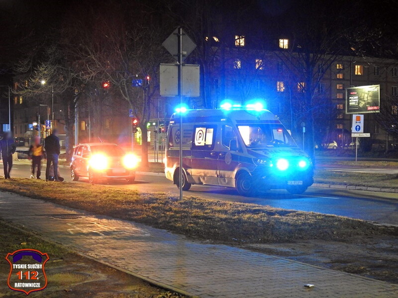 Potrącenie pieszej na przejściu z sygnalizacją świetlną