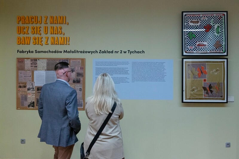 „Pracuj z nami, ucz się u nas, baw się z nami!” – wystawa FSM w Tychach
