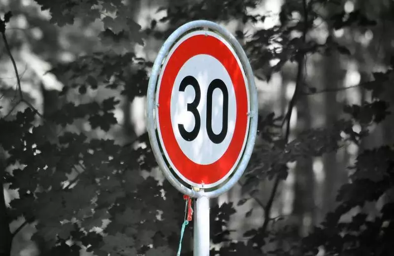 Tychy stawiają na bezpieczeństwo – strefa „Tempo 30” w centrum uwagi