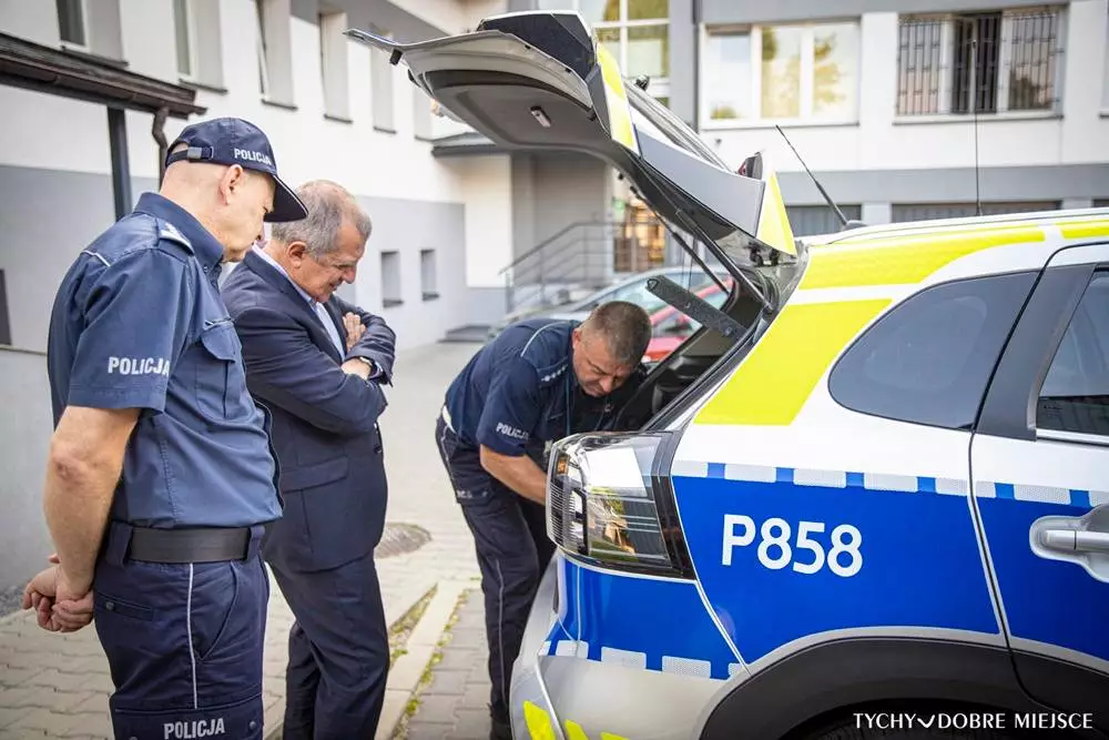 Tyska policja ma nowy radiowóz. Sprawdź! / fot. UM Tychy