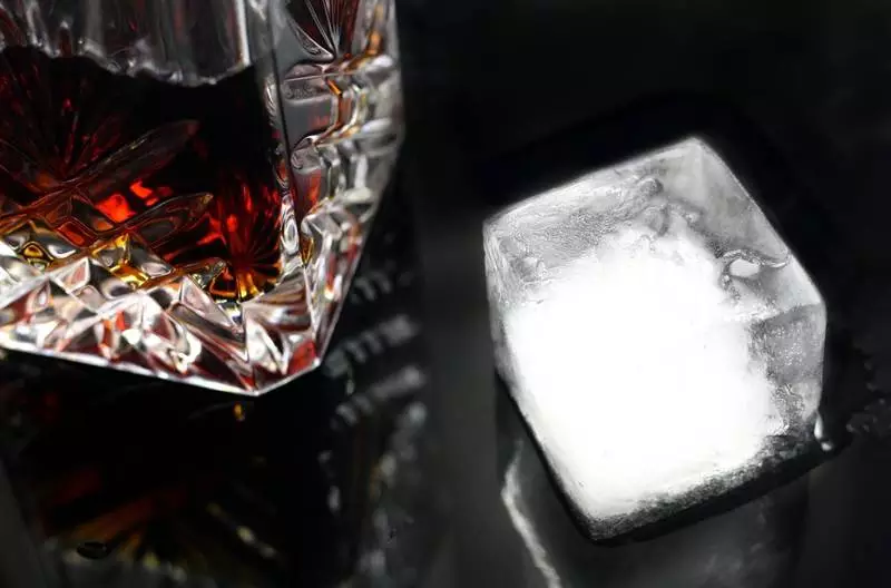 Whisky - co warto wiedzieć różnych odmianach tego trunku?
