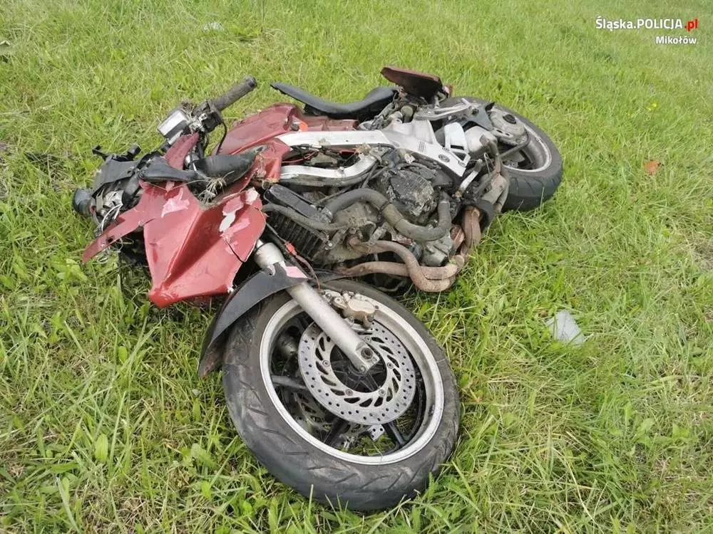 Wypadek motocyklisty w Wyrach. Zginął tyszanin / fot. KPP Mikołów