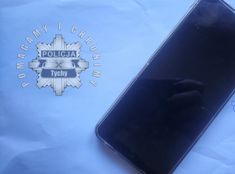 Złodziej zgubił telefon podczas kradzieży. Został zatrzymany, gdy zgłosił jego utratę